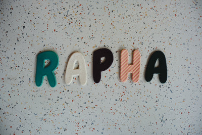 Keramische letter H